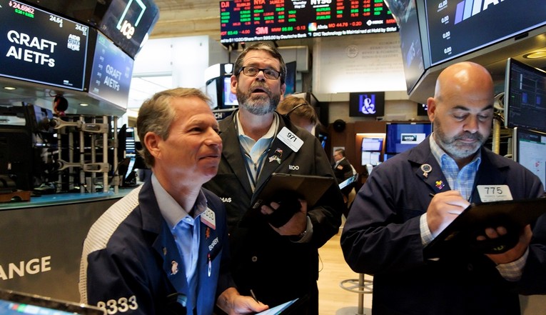 Wall Street oštro pao zbog rasta prinosa na obveznice