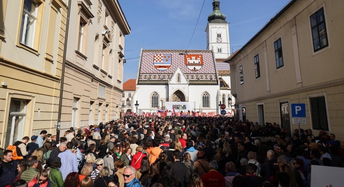 Završen je prosvjed oporbe, Markov trg bio krcat. Beljak: U pakao s bandom lopovskom