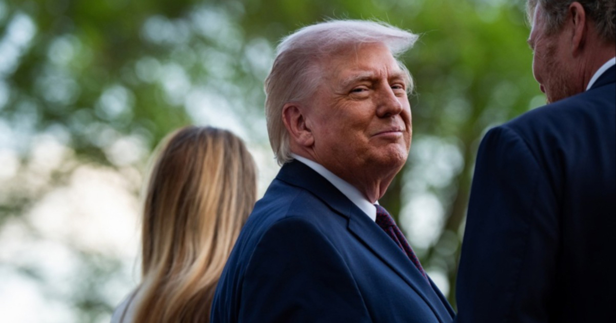 Trump nakon otvaranja Hormuza: "VELIKI I SJAJAN DAN ZA CIJELI SVIJET"