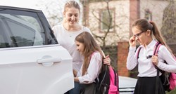 10 tipova mama koje ćete prepoznati dok čekaju svoju djecu ispred škole