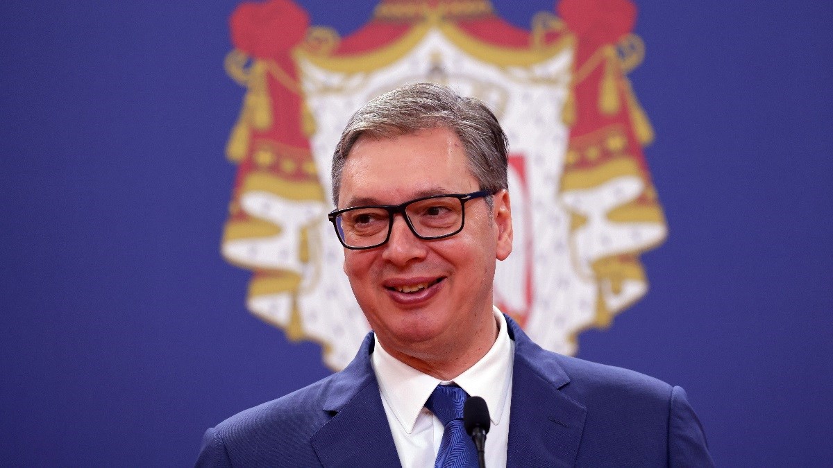 Vučić i službeno pomilovao divljake iz SNS-a zbog kojih je u siječnju pala vlada
