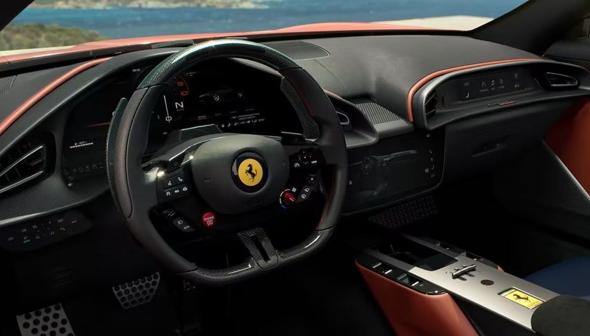 Ferrari se vraća fizičkim tipkama i manje štede. Kupci žele tradicionalan način