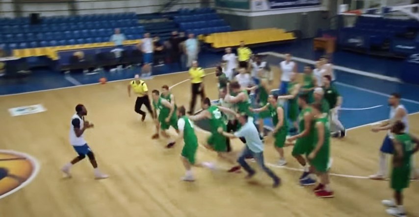 Ogromna tučnjava na košarci u Ukrajini, igrač bježao od cijele protivničke ekipe