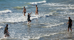 FOTO Ljudi u Splitu se kupaju