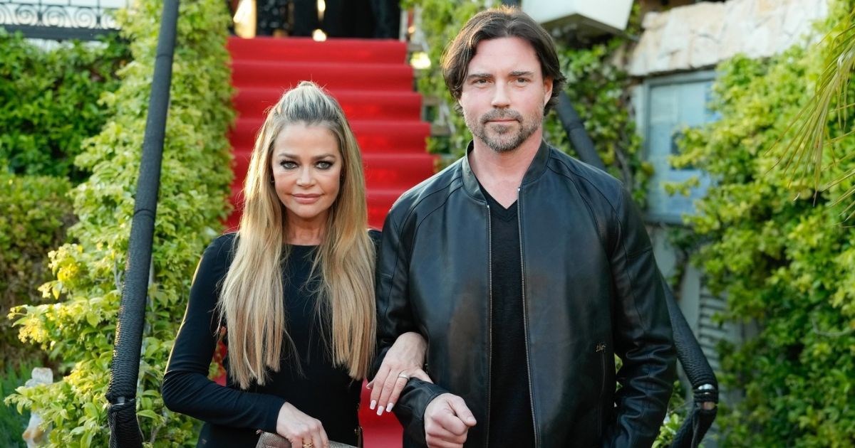 Denise Richards se vratila u prljavu kuću bivšeg supruga i spasila 15 pasa