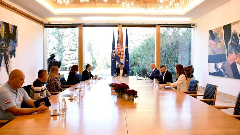 Milanović primio predstavnike Udruge maloljetnih dragovoljaca Domovinskog rata