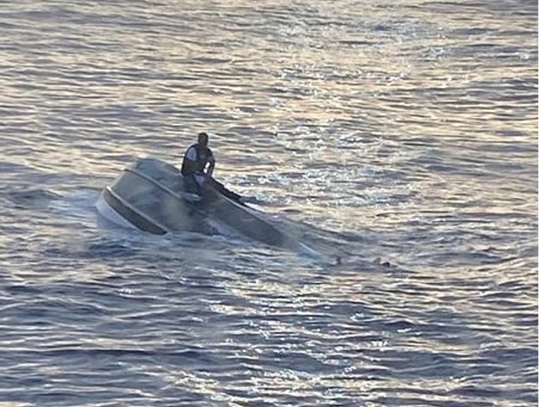 U moru kod Floride pronađeno tijelo jednog od migranata, još 38 nestalih