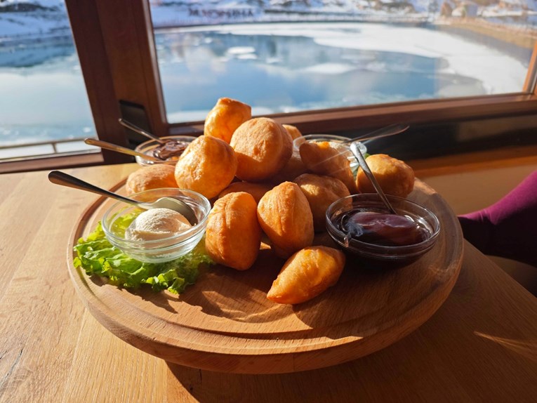 Ono što su u Austriji germknedle, u BiH su uštipci. Nabavili smo recept