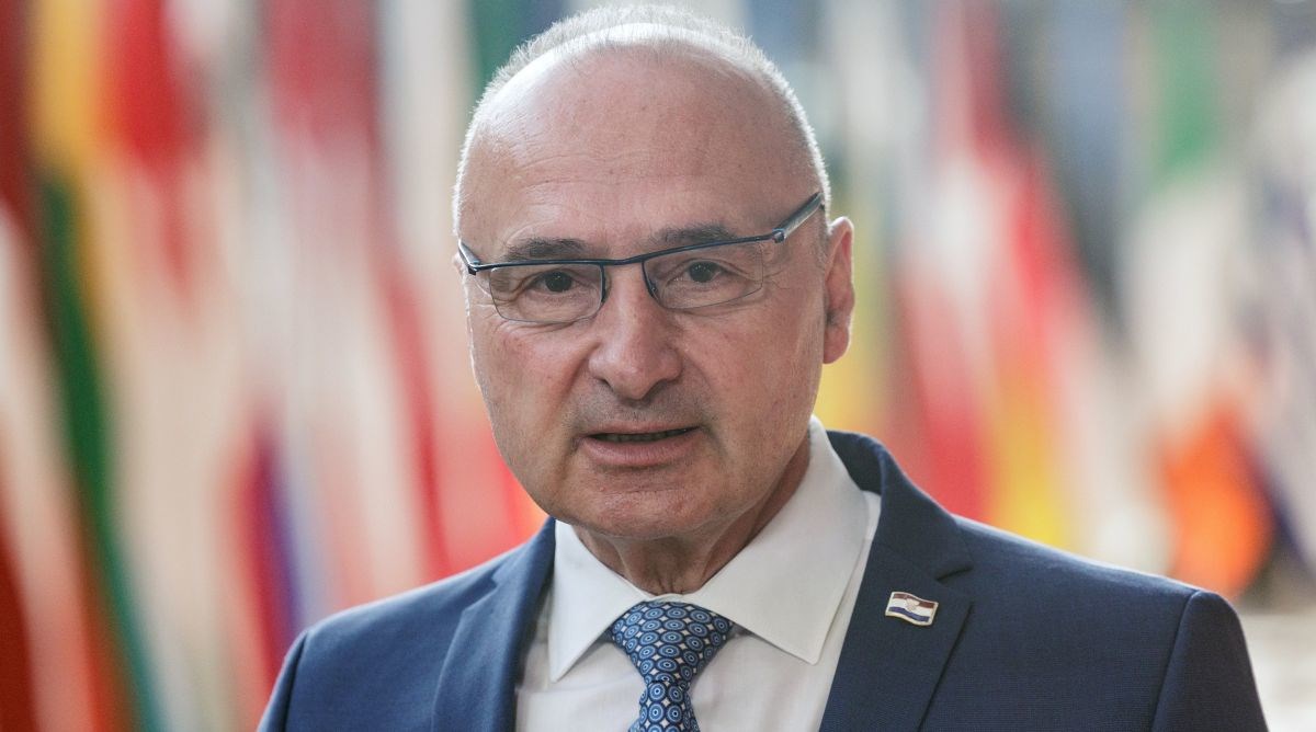 Grlić Radman sutra u Crnoj Gori, zapalit će svijeću kod logora u Morinju