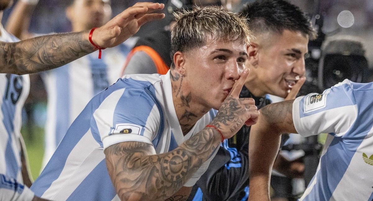 VIDEO Igrači Argentine pjevaju i plešu: "Minuta šutnje za mrtvaca Raphinhu"