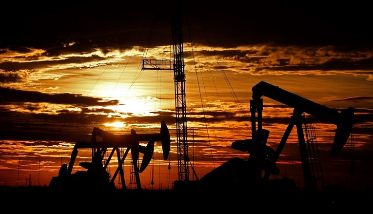 Cijene nafte prošloga tjedna porasle više od 5 posto