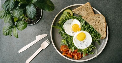 Tri najbolje opcije za doručak za ljude starije od 40 godina, prema liječnici