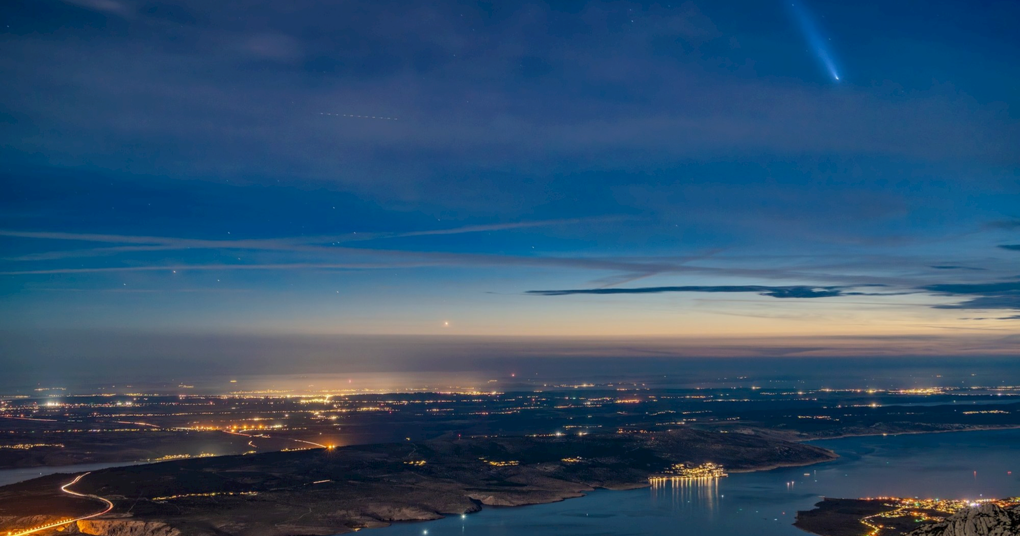 Fotka tjedna: S Velebita snimio najspektakularniji komet desetljeća