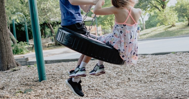 Psihoterapeut dijeli 10 alata koji roditeljstvo čine lakšim