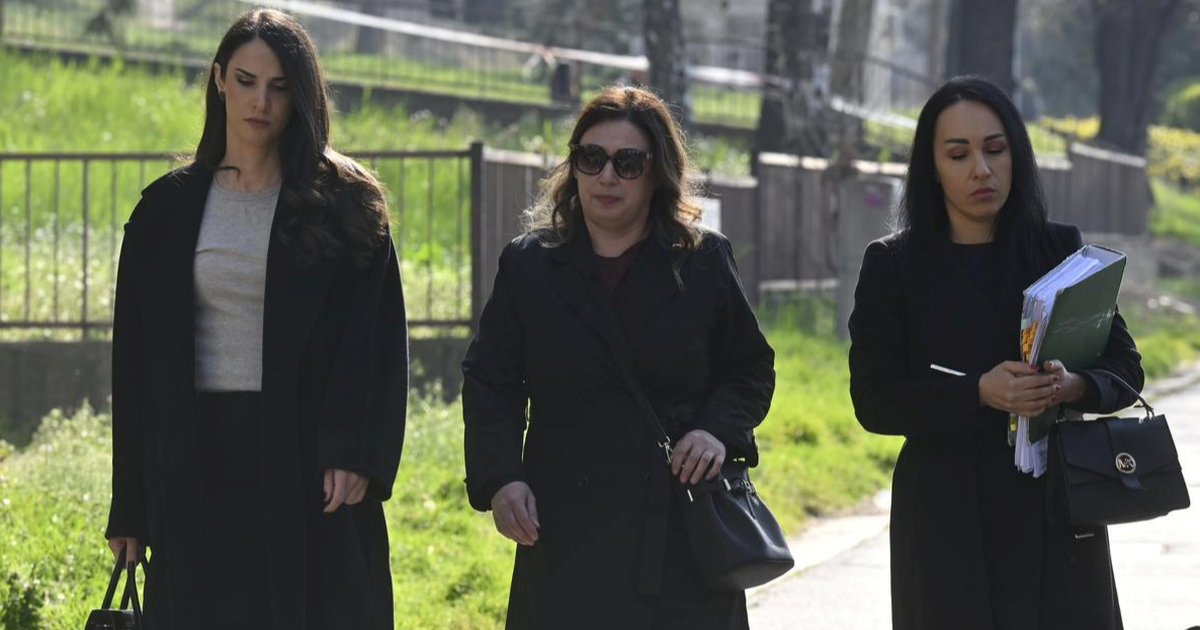 Dječak ubojica iz Beograda pet sati svjedočio na suđenju svojim roditeljima