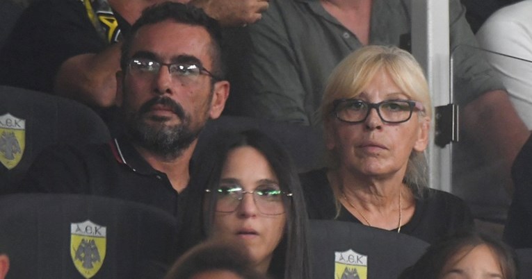 Majka i ujak ubijenog navijača AEK-a zahvalili igračima što su izbacili Dinamo