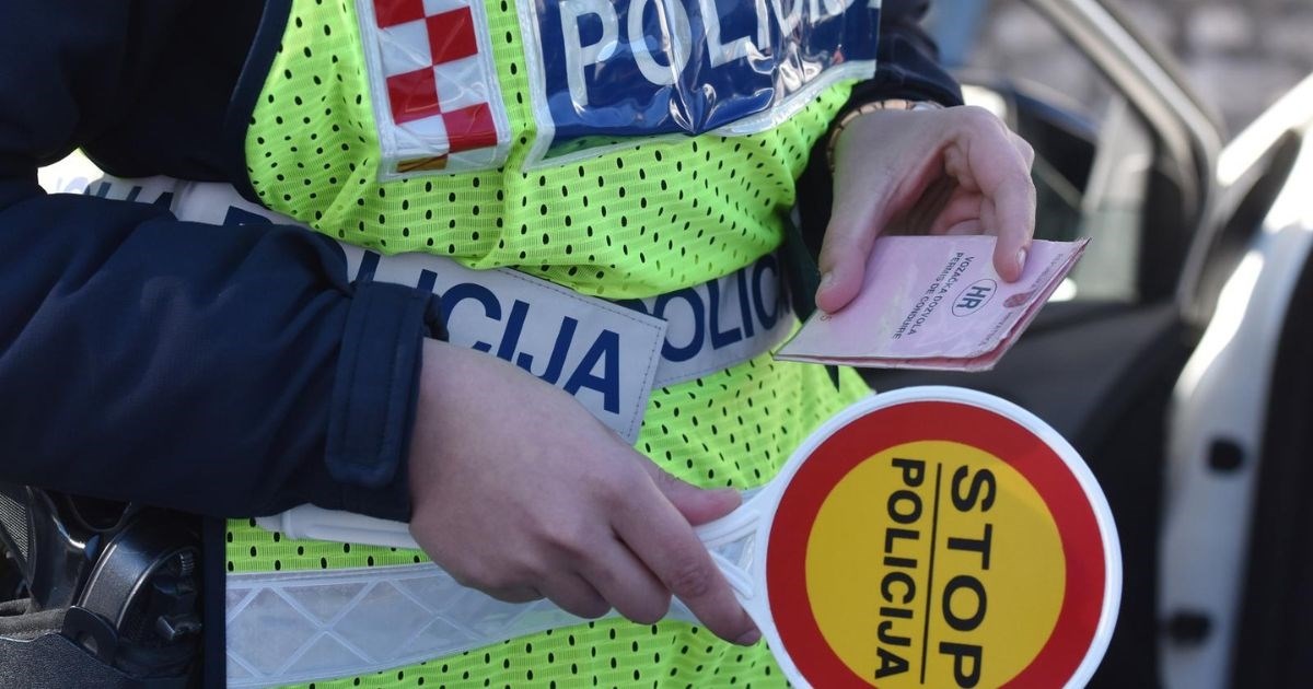 Nepalcima se zapalio kamion u Vodicama, imali krivotvorene vozačke