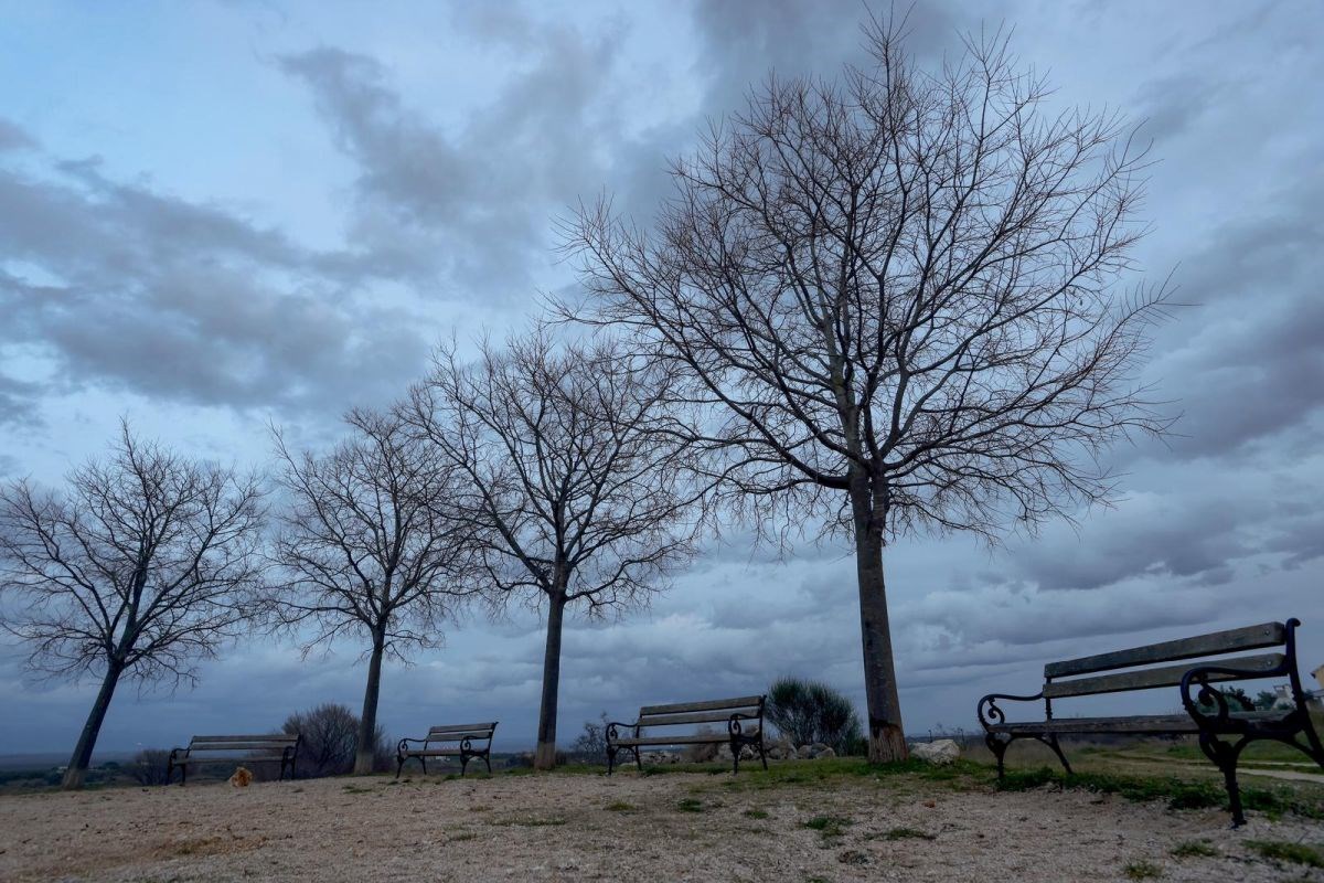 Danas će biti promjenjivo i oblačno s kišom. Na dijelovima Jadrana olujno jugo
