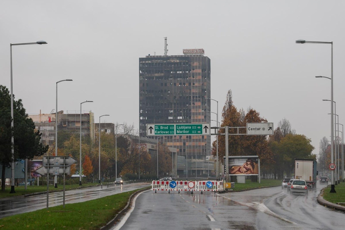 Počeli radovi na privremenoj regulaciji prometa kod Vjesnika