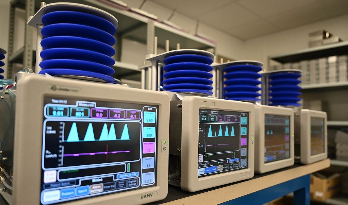 Britanski konzorcij osnovan za proizvodnju respiratora napravio 13 tisuća uređaja