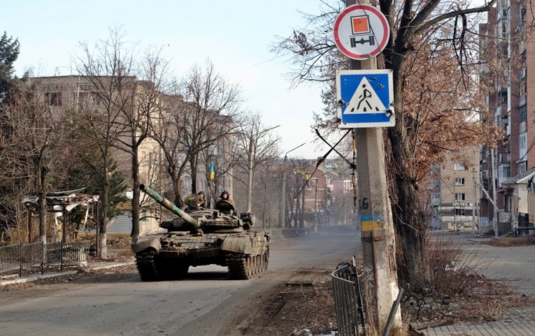 Ukrajinski vojnici iz Bahmuta: Bojimo se da nas Rusi ne okruže
