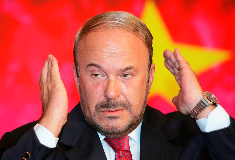 Umro bivši albanski premijer koji je tijekom pobune 1997. pobjegao iz zatvora