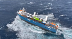 Nizozemski teretni brod mogao bi potonuti, prijeti i izlijevanje nafte