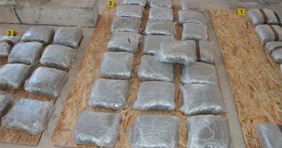 FOTO Na A1 zaustavili drogiranog vozača kamiona. Našli mu 82 kile marihuane