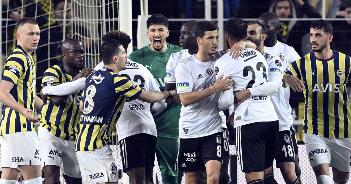 Bešiktaš s igračem manje zabio četiri gola Feneru i gurnuo Galatasaray prema tituli