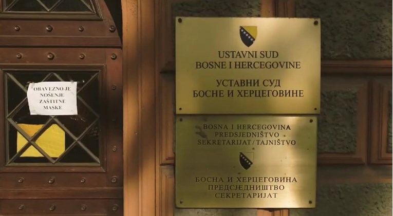 Ustavni sud BiH poništio zakon Republike Srpske, nijekanje ratnih zločina je kažnjivo