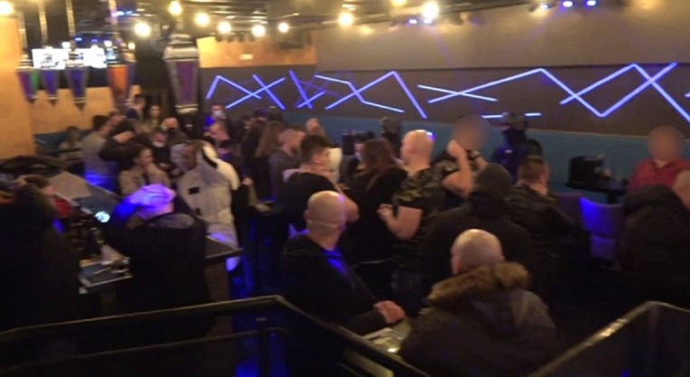 VIDEO Policija upala u klub u Zagrebu, našli 33 osobe, objavili snimku racije