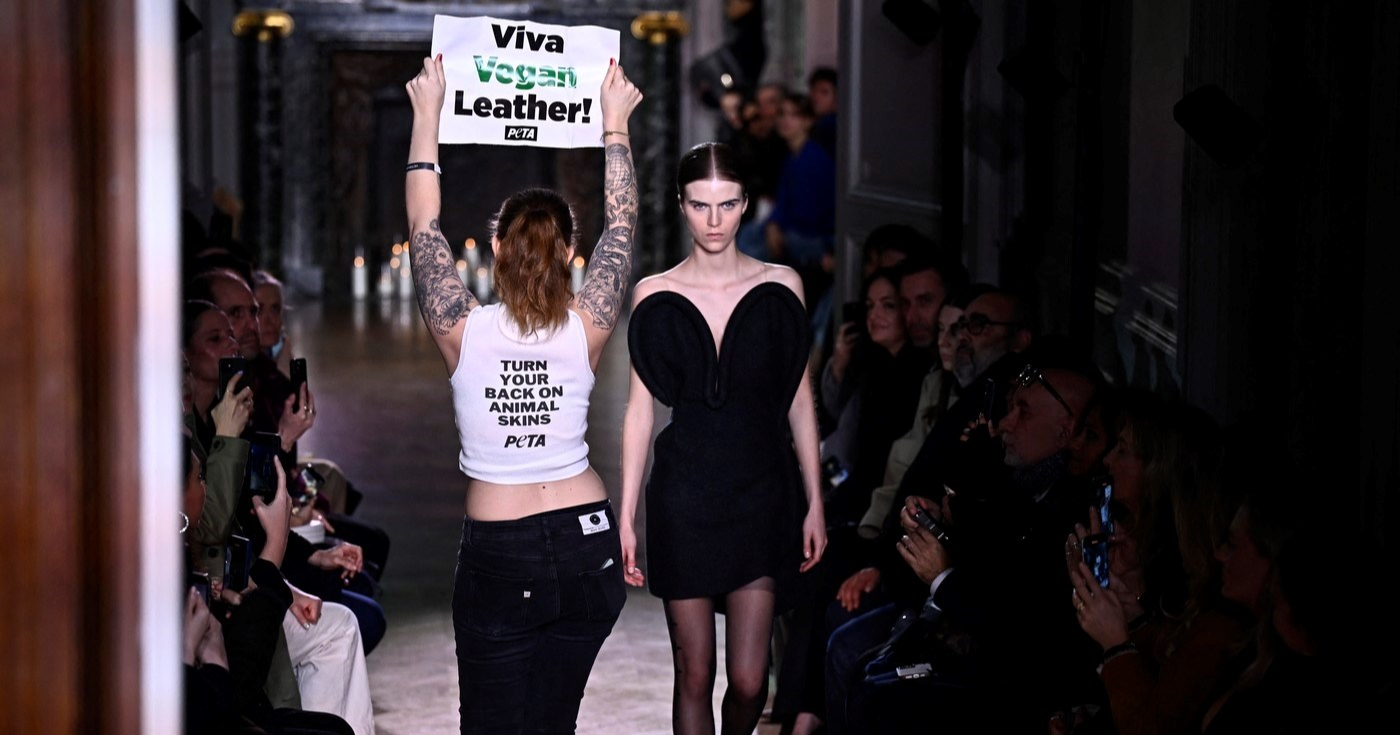 Aktivistice za prava životinja prekinule reviju Victorije Beckham u Parizu