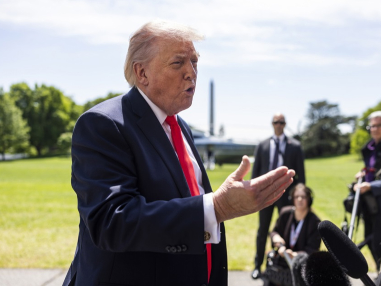 Trump: Uništili smo iranske brze čamce. To je sve što im je preostalo