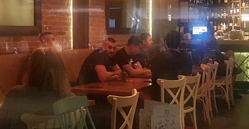 Vučićev sin viđen s članom kavačkog klana, novinarki koja ih je slikala uzeli mobitel