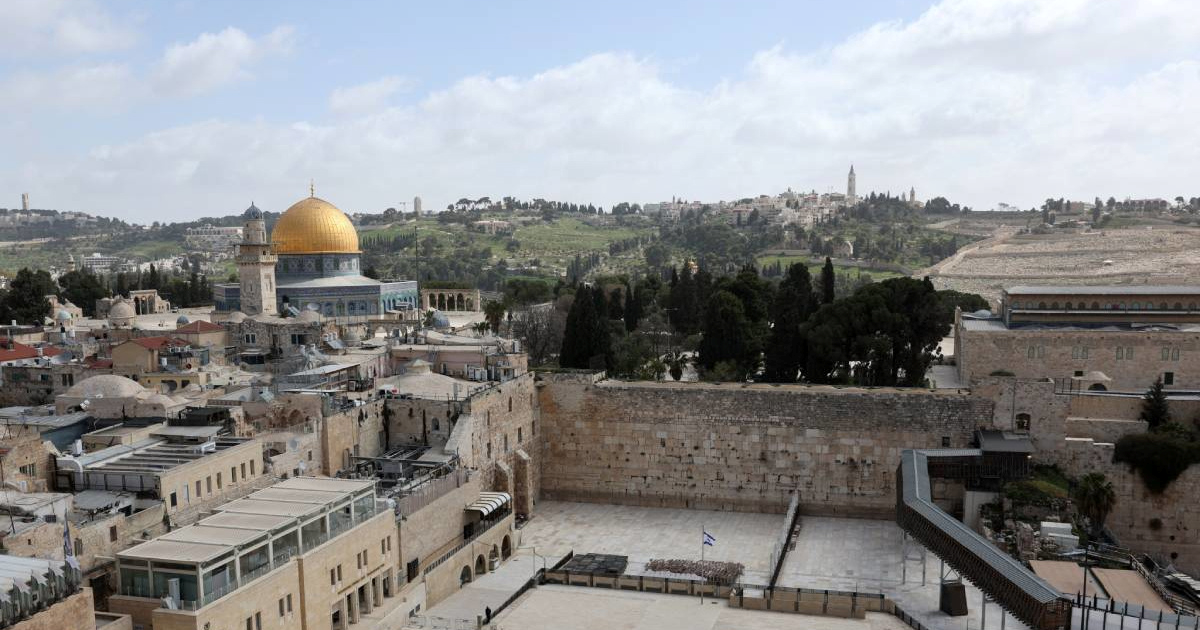 Tisuće vjernika ostalo izvan bazilike na Uskrs u Jeruzalemu