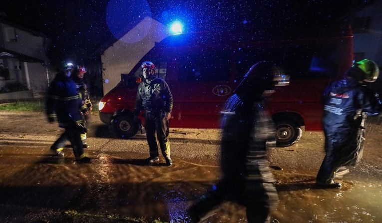 Vatrogasac iz Čazme: Ovo je katastrofa, agregat je dovezen osobi na kisiku