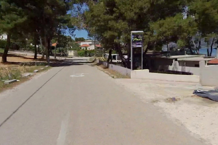Motociklist ozlijeđen u sudaru s kamionom kod Splita