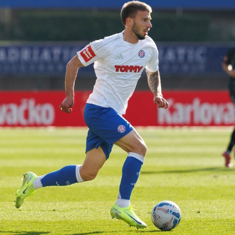 Zimus je stigao u Hajduk kako bi rasteretio Livaju. Otpisan je na povratku s posudbe