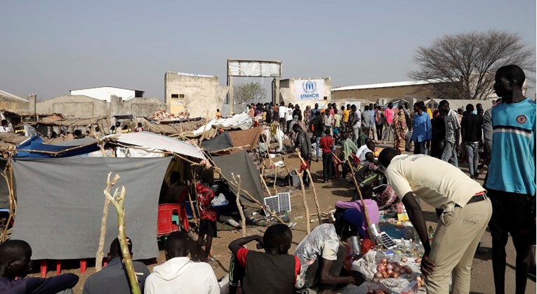 Nastavljaju se sukobi u Sudanu. Pokopano 180 neidentificiranih tijela