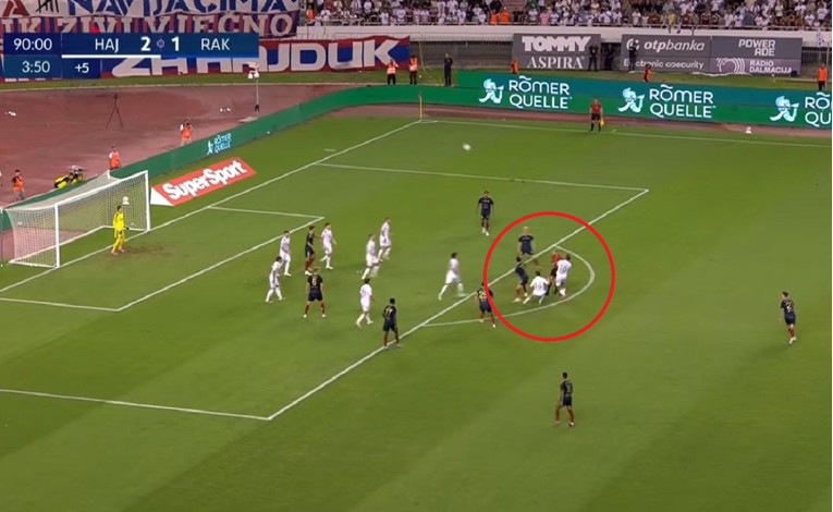 VIDEO Sudac Očenaš blokira Livaju. Par sekundi kasnije Hajduk ostaje bez pobjede