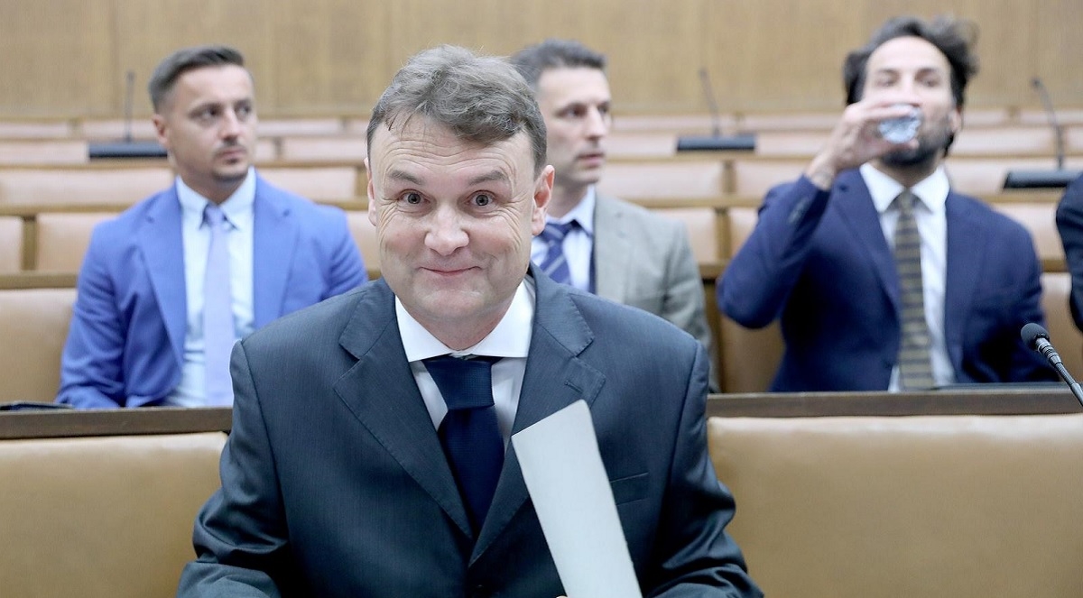 VIDEO Zekanović izbačen s Antikorupcijskog vijeća. Mayer: Ćorić je imao jednu logiku…