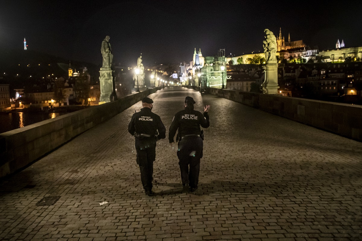 Rekordi u Poljskoj i Mađarskoj, Grčka uvodi nove stroge mjere