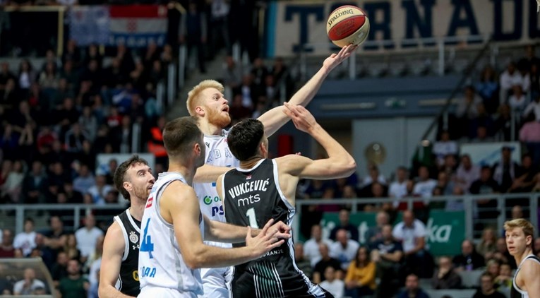 Košarkaši Zadra u spektakularnoj atmosferi deklasirali moćni Obradovićev Partizan