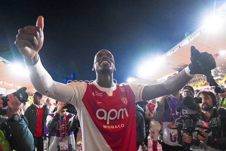 VIDEO Pogba održao govor pred fanovima Monaca. "Vođa"