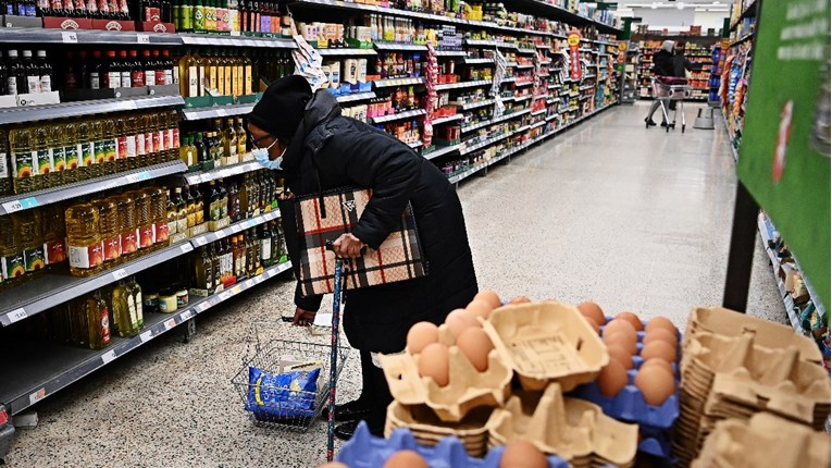 Inflacija u Britaniji premašila 10 posto