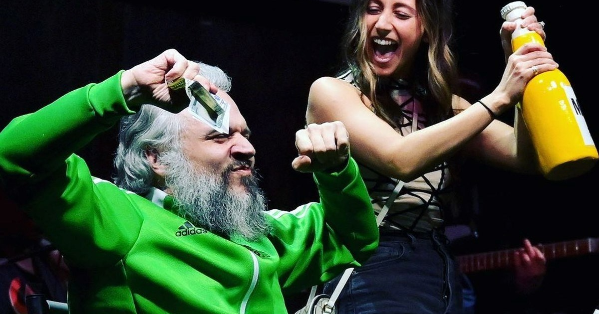 Na profilu preminulog komičara tri dana nakon smrti osvanula šala: "Rekao sam vam..."