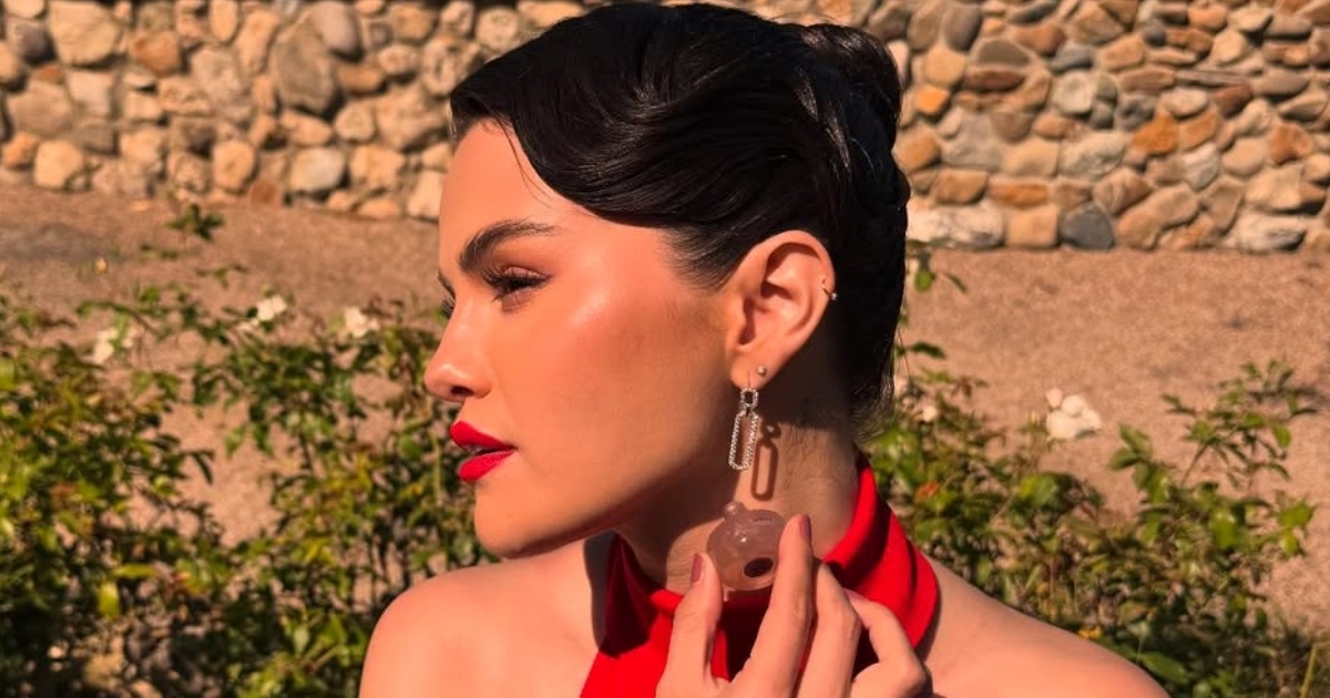 Selena Gomez ima savršenu manikuru za prijelaz u jesen