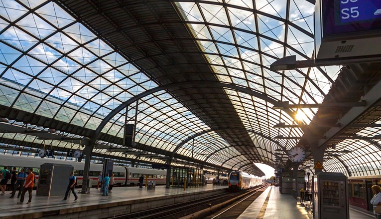 Berlin planira testirati "lebdeći" vlak? "Bit će jeftiniji i bez vozača"