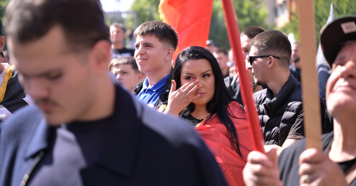 VIDEO Bijes na Kosovu, tisuće na ulicama, rušili zid EULEX-a. "Užasna presuda"