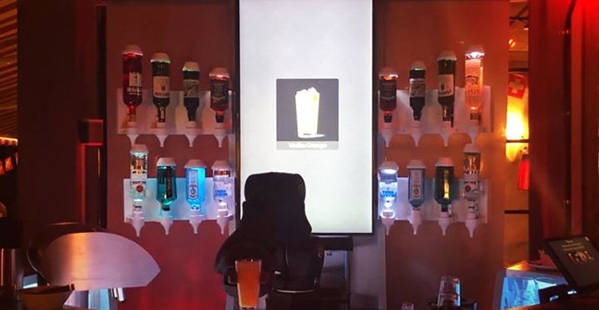 VIDEO Švicarcima će koktele miješati robot, pogledajte kako to radi